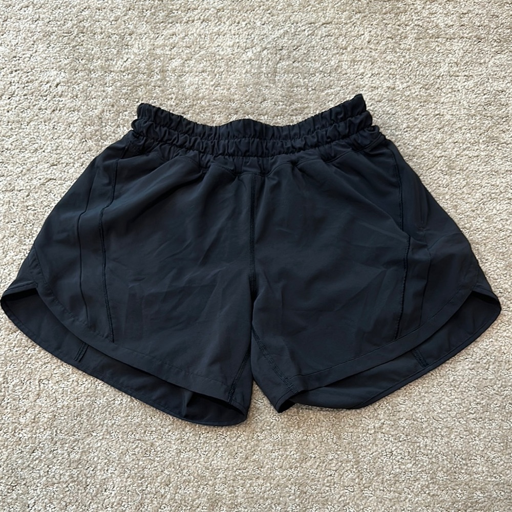Lululemon Track That 5” Short Black lined  FANTASTIC CONDITION - Picture 2 of 10